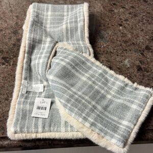 J. Jill Light Gray Plaid Scarf with Faux Fur